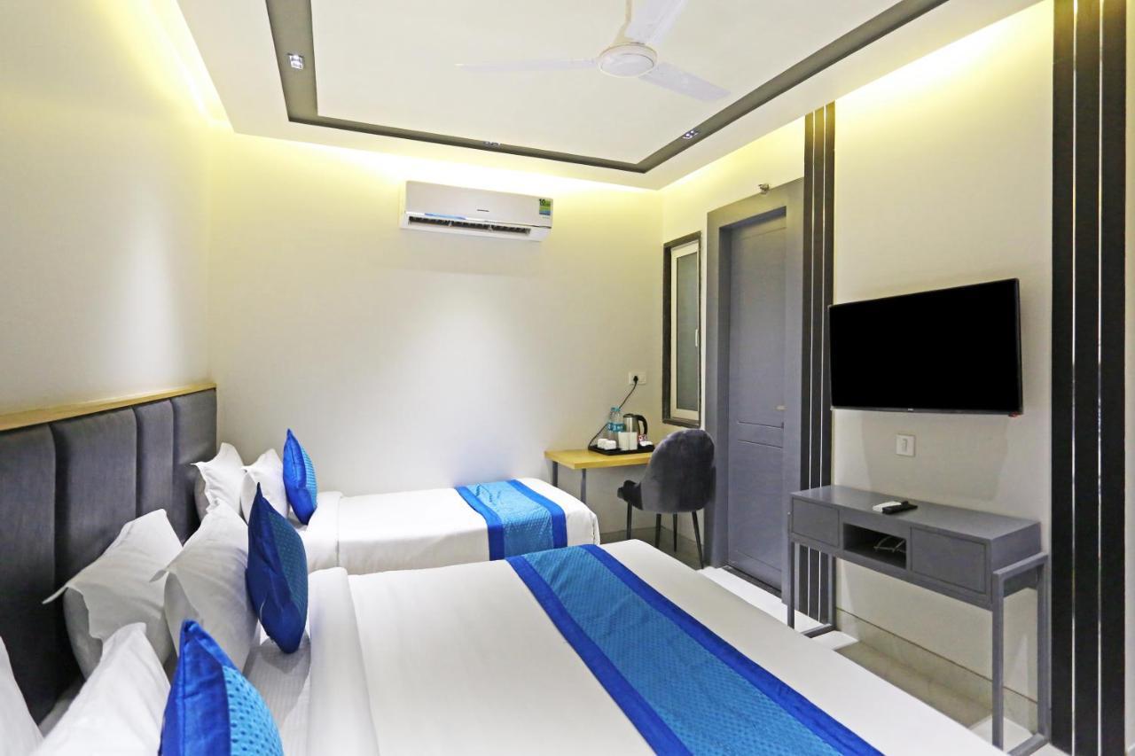 Hotel Apple Villa - Near Delhi Airport With Free Airport Transsfer 新德里 外观 照片